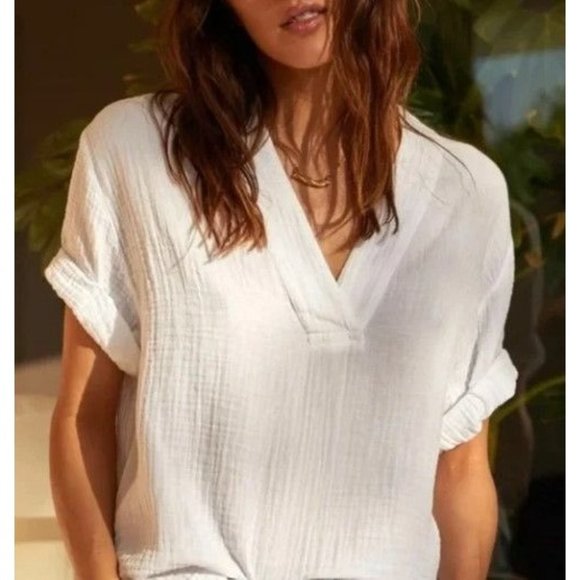 XiRENA Tops - Xirena V-Neck Cozy Loose Fit White Cotton T-Shirt Women's Size Extra Small